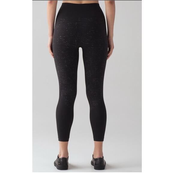 Lululemon Free To Flow 7/8 Seamless Knit Leggings Midnight Navy Women Size 8/10 - Picture 2 of 11